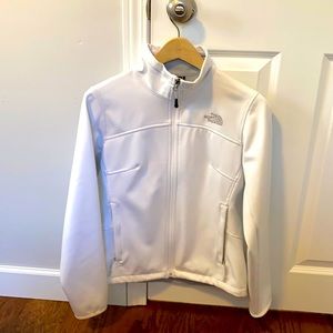 North Face Women’s Soft Shell full zip jacket white